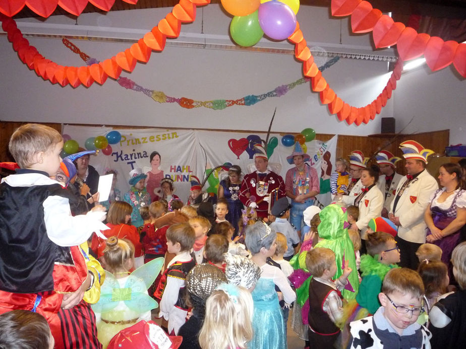 Die Kindergartenkinder der kath. Kindertagesstätte St. Vinzenz feierten Kinderkarneval